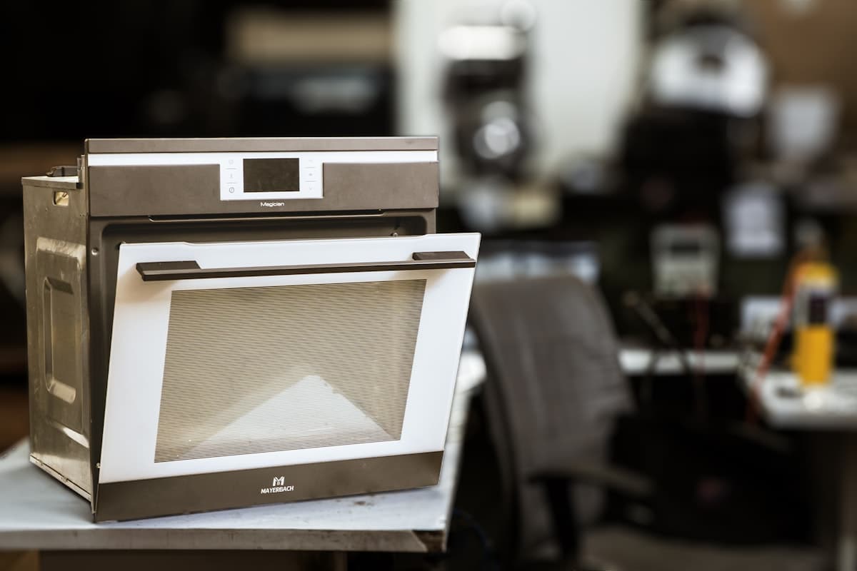 Thanksgiving Oven Prep: Avoid Holiday Disasters